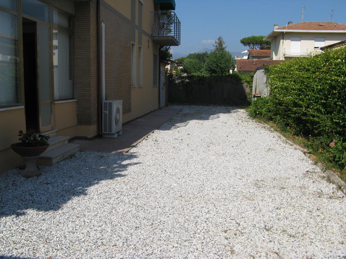 Hotel Luca Lido di Camaiore Exteriör bild