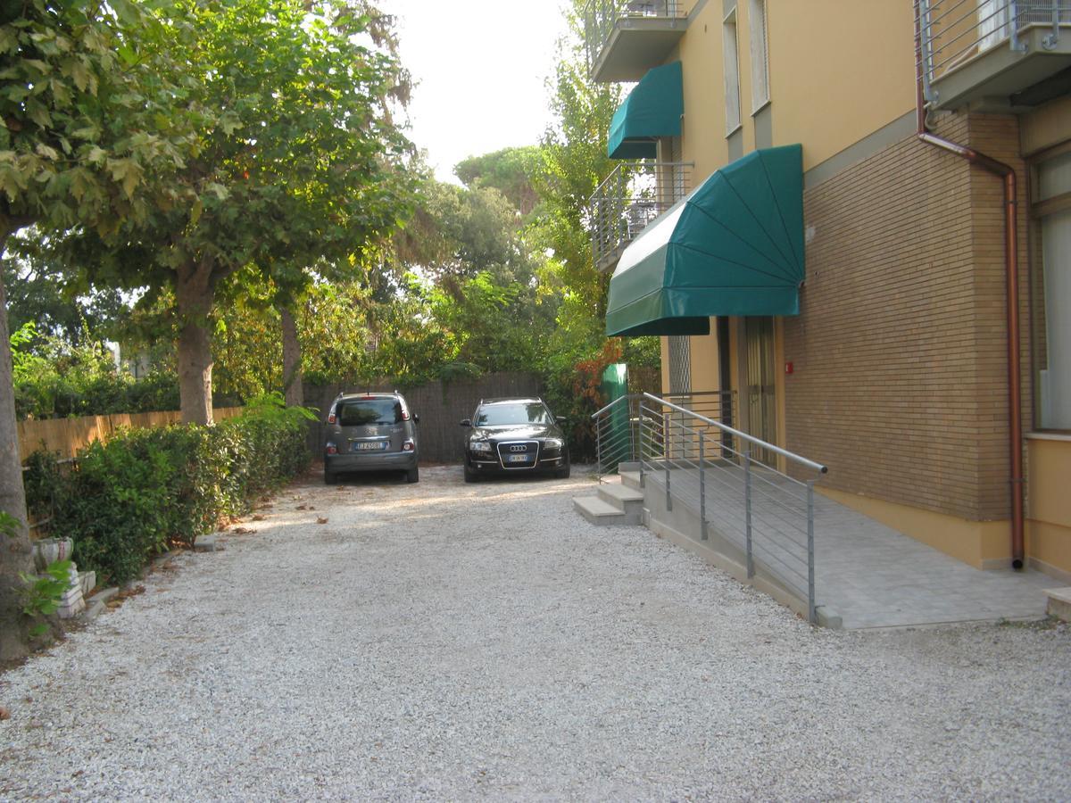 Hotel Luca Lido di Camaiore Exteriör bild