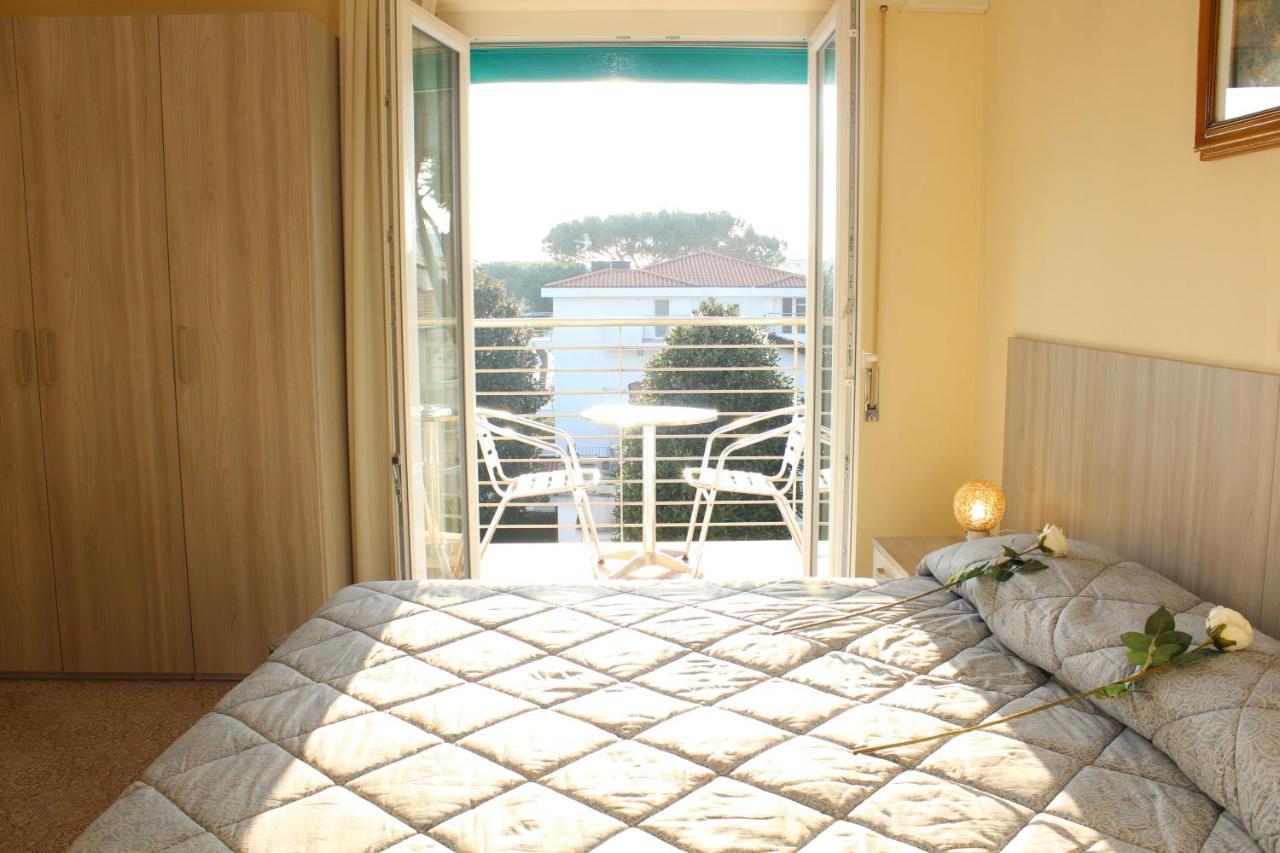 Hotel Luca Lido di Camaiore Exteriör bild